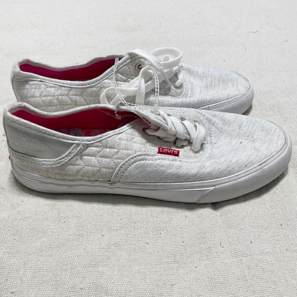 Levi’s women’s shoes size 8